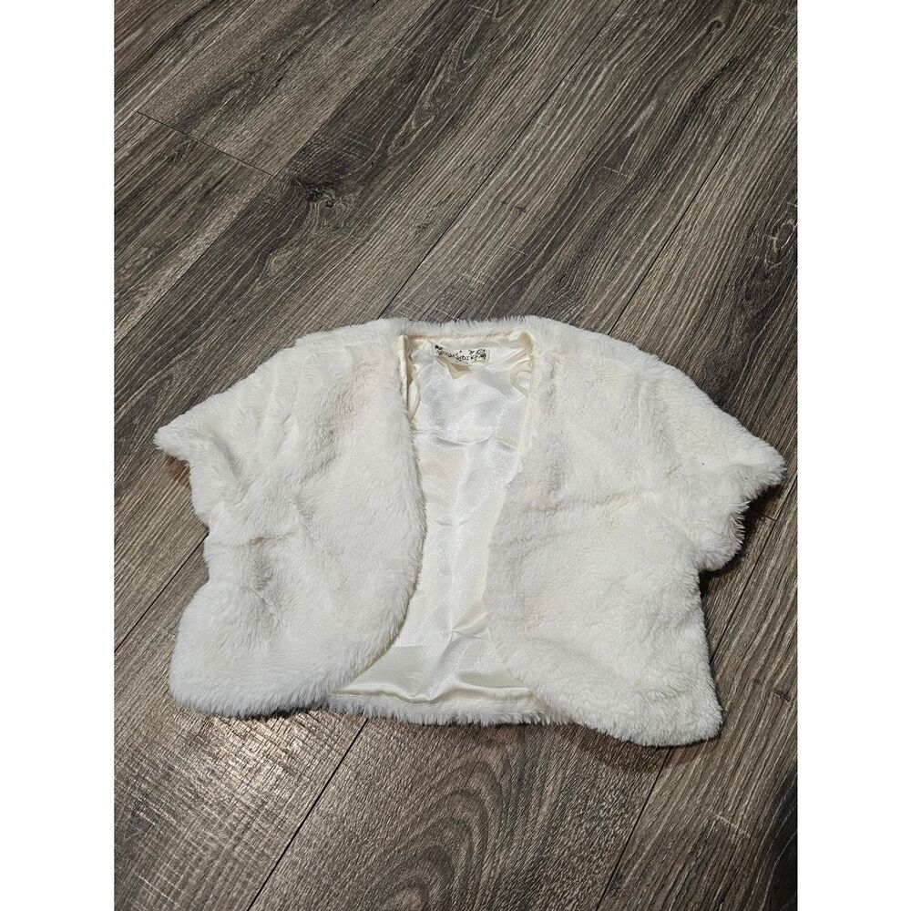 Girls Knitworks White Faux Fur Size 8 Kids Bolero Shrug